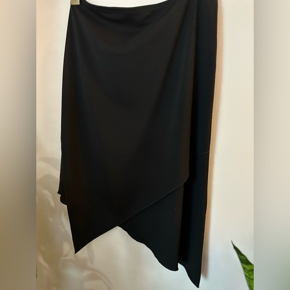 Le chateau Vintage asymmetrical black skirt - Picture 4 of 9